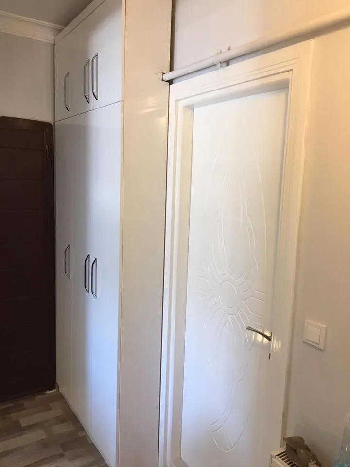 Cem Yeşilay Luxury Tavana Sıfır Entegre LED Aydınlatmalı Sürgülü Dolap (MODEL-1-4) - Buca Adatepe özel mimari imalat