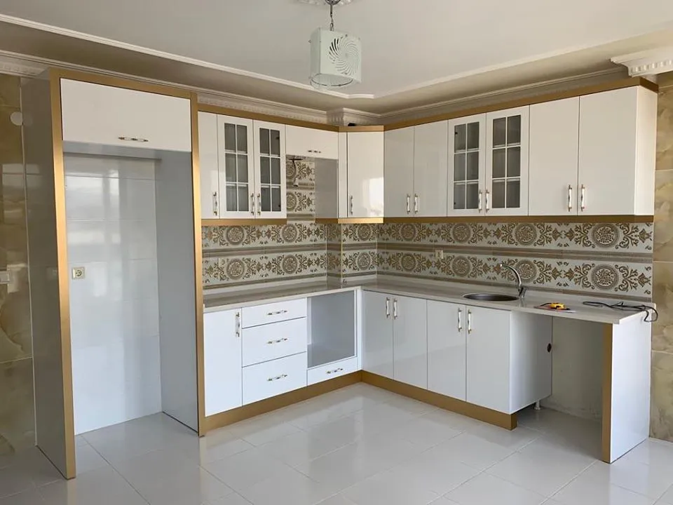 Cem Yeşilay Luxury Endüstriyel Loft Füme Cam Kapaklı Mutfak (MODEL-10-4) - Buca Adatepe özel mimari imalat
