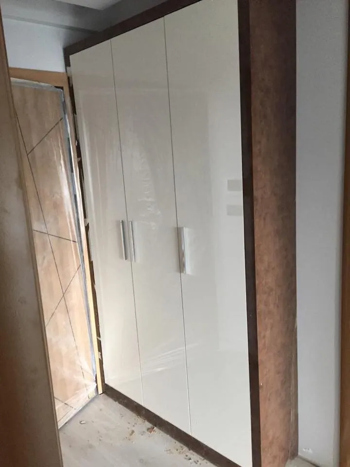 Cem Yeşilay Luxury Country Panjur Havalandırma Kapaklı Giysi Dolabı (MODEL-14-3) - Buca Adatepe özel mimari imalat