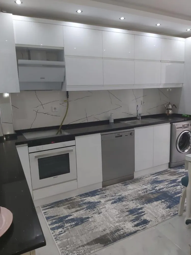 Cem Yeşilay Luxury Şaraplık Bölmeli & Kuvars Tezgahlı Lüks Mutfak (MODEL-14-4) - Buca Adatepe özel mimari imalat