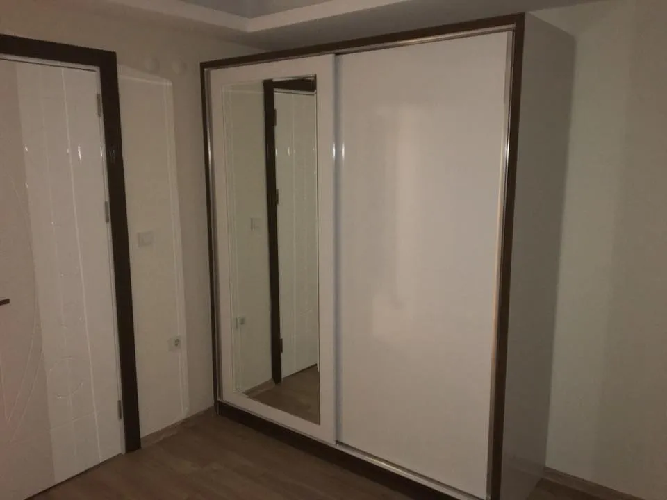 Cem Yeşilay Luxury Çalışma Masasıyla Birleşen Genç Odası Gömme Dolabı (MODEL-15-3) - Buca Adatepe özel mimari imalat