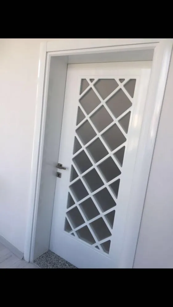 Cem Yeşilay Luxury Doğal Dişbudak Eskitme Gri Cilalı Tasarım Kapı (MODEL-17-2) - Buca Adatepe özel mimari imalat