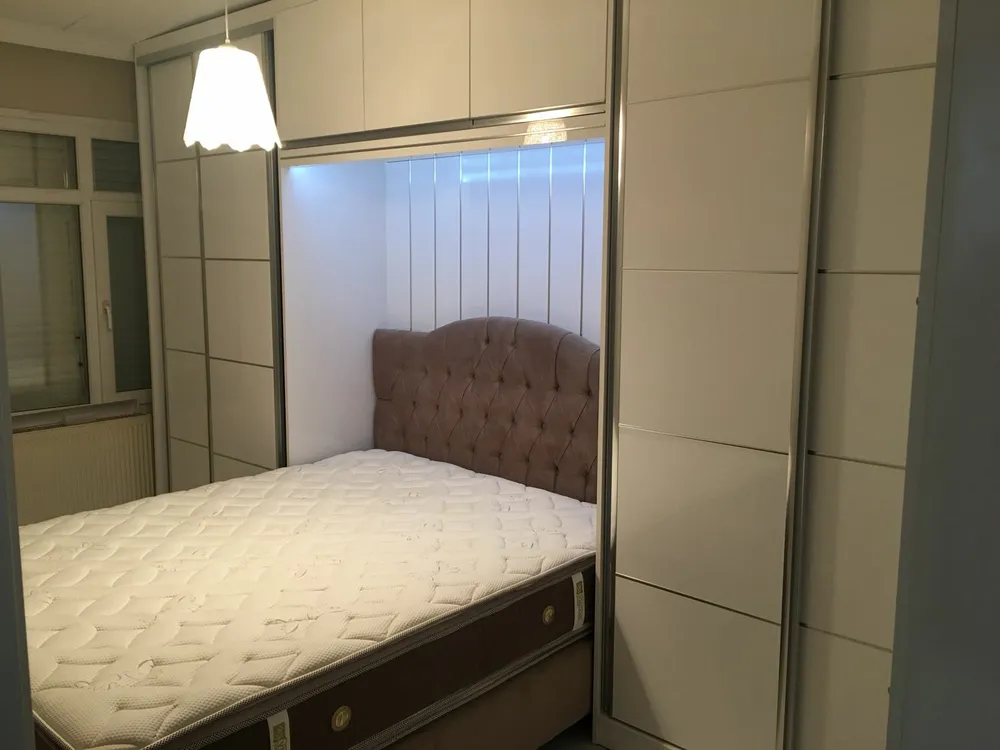 Cem Yeşilay Luxury Koyu Ceviz Gövde & Deri Kulplu Yatak Odası Dolabı (MODEL-17-3) - Buca Adatepe özel mimari imalat