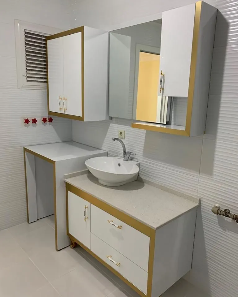 Cem Yeşilay Luxury Doğal Tik Ağacı Marin Tutkallı Islak Hacim Dolabı (MODEL-22) - Buca Adatepe özel mimari imalat