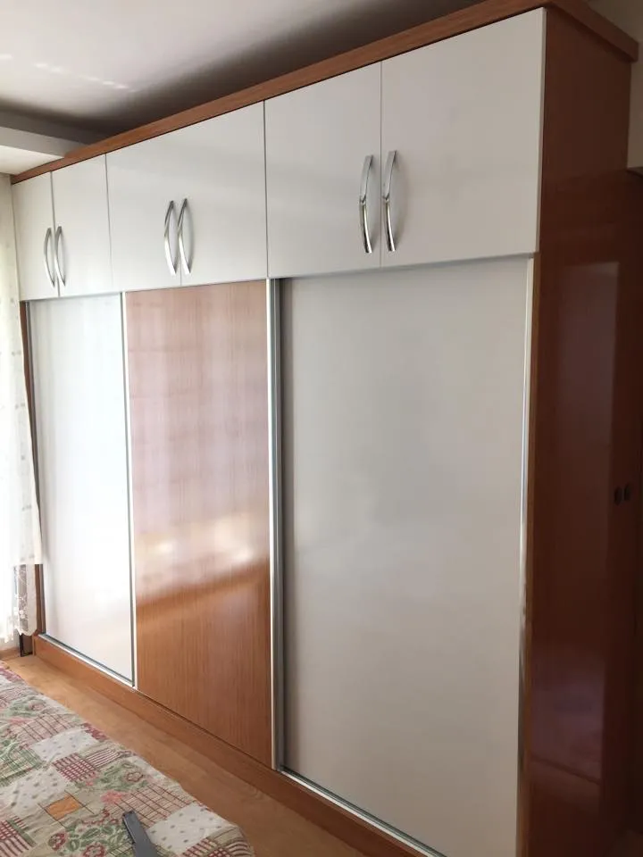 Cem Yeşilay Luxury Odayı Genişleten Aynalı 4 Kapılı Modern Gardırop (MODEL-33-2) - Buca Adatepe özel mimari imalat
