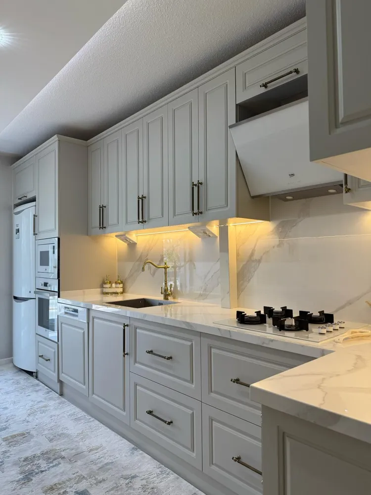 Cem Yeşilay Luxury Geniş Pencereli Aydınlık Ada Mutfak Planı (MODEL-40) - Buca Adatepe özel mimari imalat