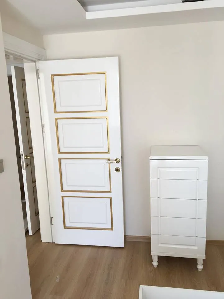 Cem Yeşilay Luxury Çeşme Alaçatı Rustik Çıtalı Beyaz Ahşap Kapı (MODEL-6-2) - Buca Adatepe özel mimari imalat