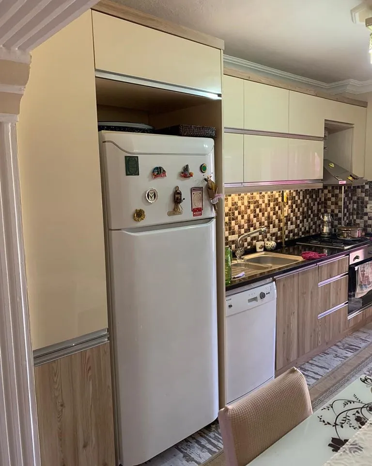 Cem Yeşilay Luxury Klasik Taçlı Zümrüt Yeşili Lake Mutfak (MODEL-8-4) - Buca Adatepe özel mimari imalat