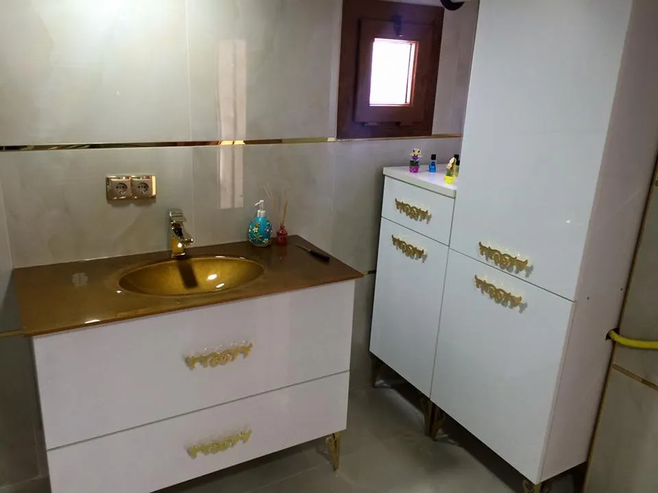 Cem Yeşilay Luxury İskandinav Marin Meşe Dokulu Suya Dayanıklı Dolap (MODEL-8) - Buca Adatepe özel mimari imalat